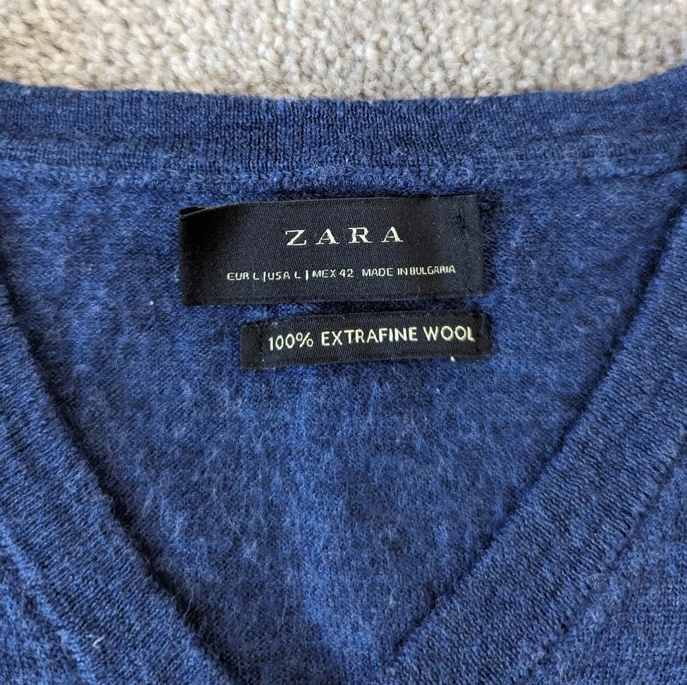 Zara Wool Blue V-neck Sweater Women's Large - Picture 3 of 8